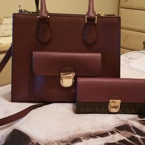 Micheal Kors wallet and purse